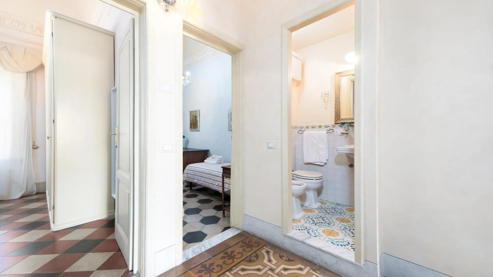 Villa Lola - Liberty Dreamscape Viareggio Italy