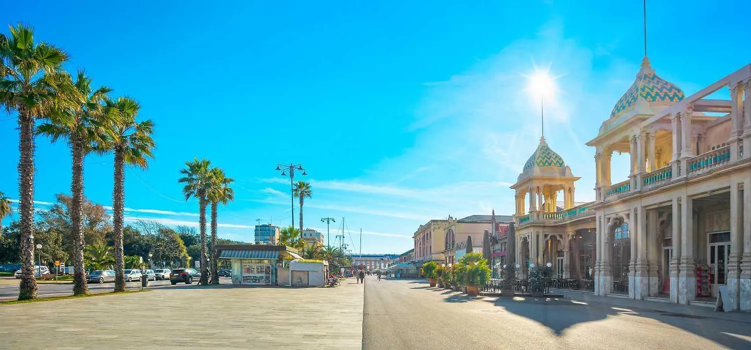 Villa Lola - Liberty Dreamscape Viareggio Italy
